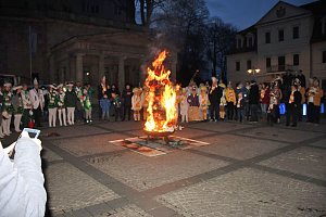 Nubbel den Flammen &uuml;bergeben