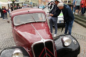 Oldtimer-Ausfahrt zum Sondersh&auml;user Stadtgeburtstag