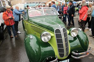 Oldtimer-Ausfahrt zum Sondersh&auml;user Stadtgeburtstag