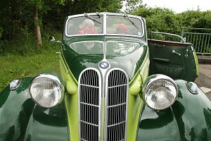 Oldtimer-Ausfahrt zum Sondersh&auml;user Stadtgeburtstag