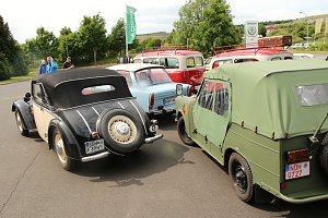 Oldtimer-Ausfahrt zum Sondersh&auml;user Stadtgeburtstag