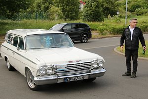 Oldtimer-Ausfahrt zum Sondersh&auml;user Stadtgeburtstag