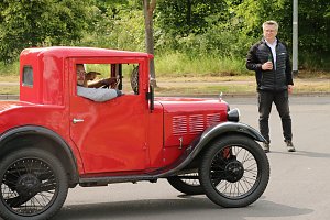 Oldtimer-Ausfahrt zum Sondersh&auml;user Stadtgeburtstag