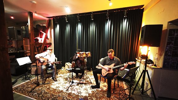 Zierdt, Genz und Aderhold in der Jazzmangel (Foto: nnz) Zierdt, Genz und Aderhold in der Jazzmangel (Foto: nnz)